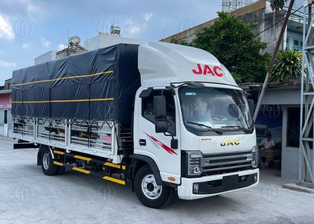 Xe tải JAC: JAC N250SL thùng mui bạt